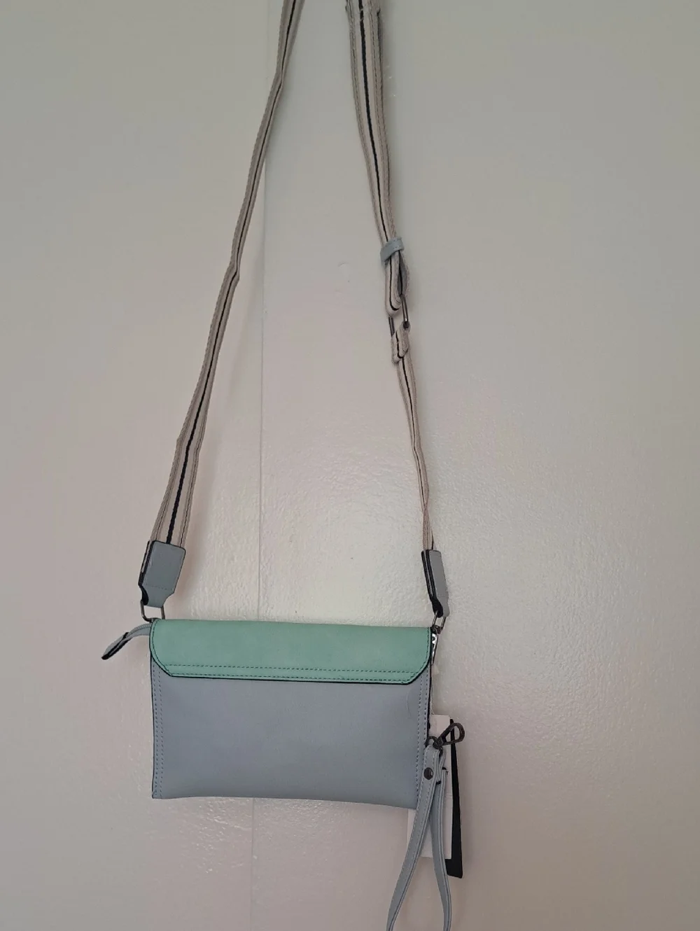 Isabelle  Koolee Mint and Cream Wristlet Clutch
